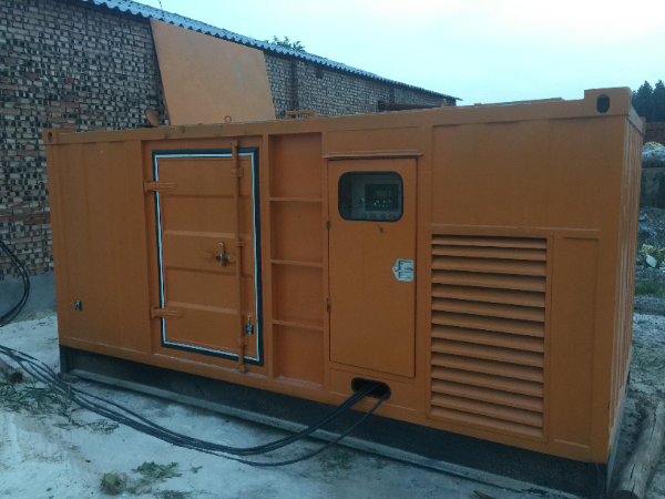 弓长岭发电机组长期使用中，电缆线的敷设路径有哪些要求？